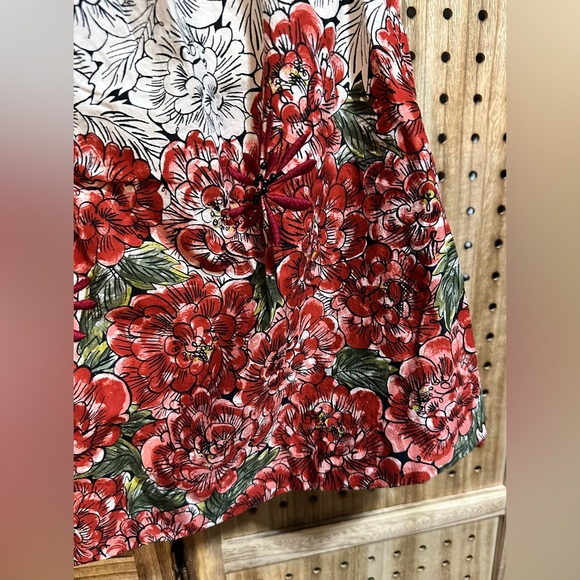 Edme & Esyllte VINTAGE ANTHROPOLOGIE FLORAL BEADED SKIRT EMBROIDERED Red Black - Picture 5 of 6